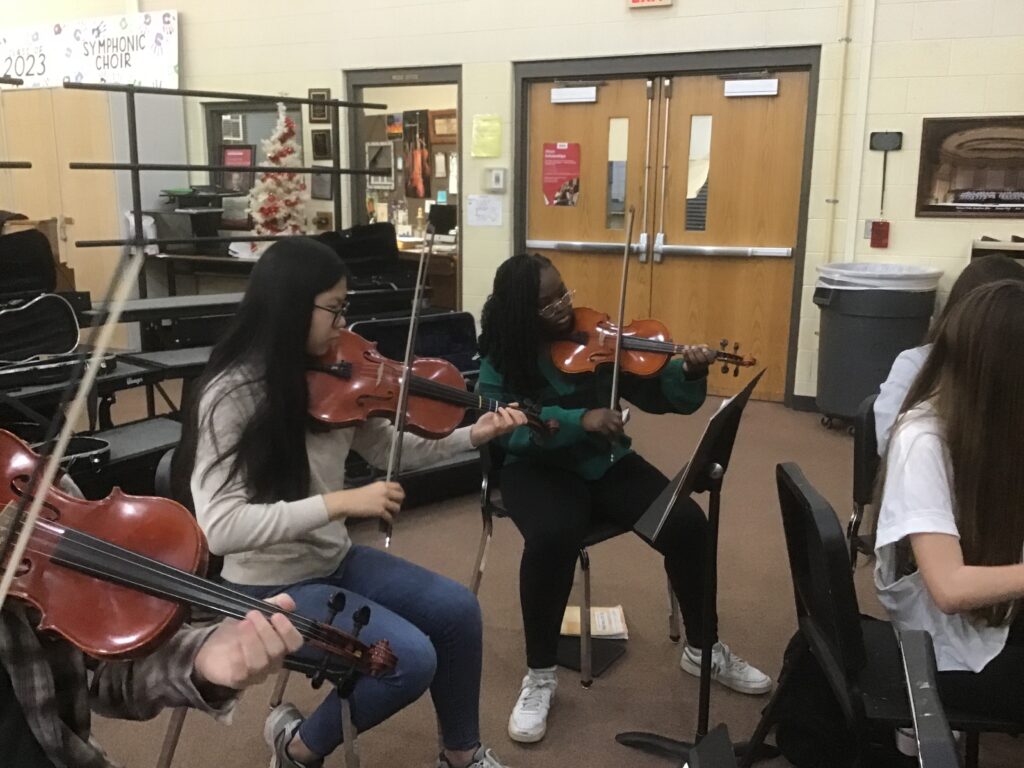 Darby Symphony B in rehearsal